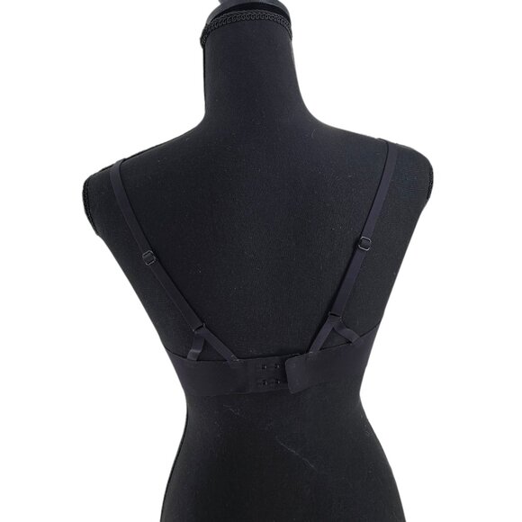 Lululemon Take Shape Bra 34C‎ Black Wireless Light Ultralu™ fabric EXCELLENT - Picture 6 of 6